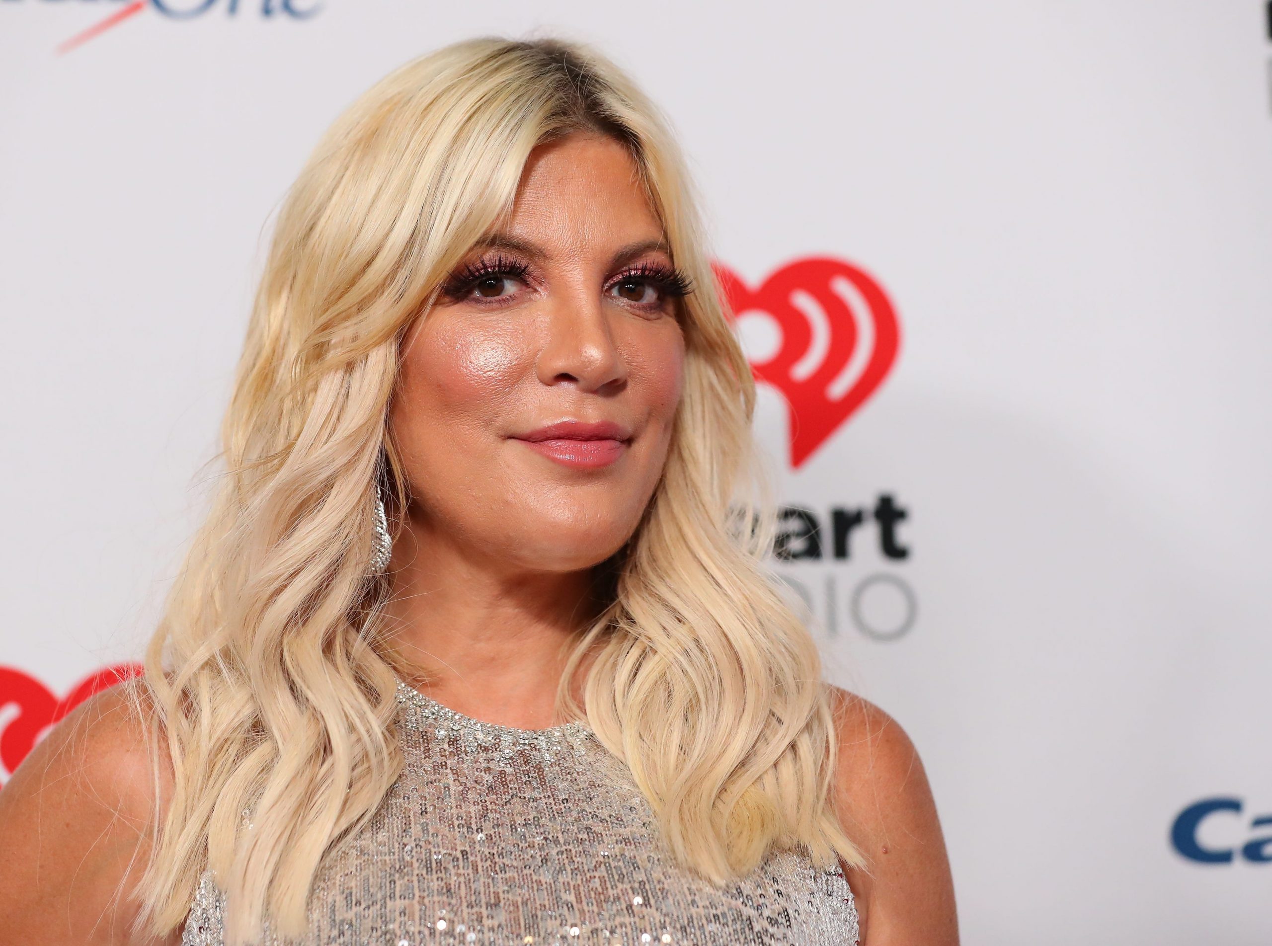 Tori Spelling Net Worth, Wealth, and Annual Salary 2 Rich 2 Famous