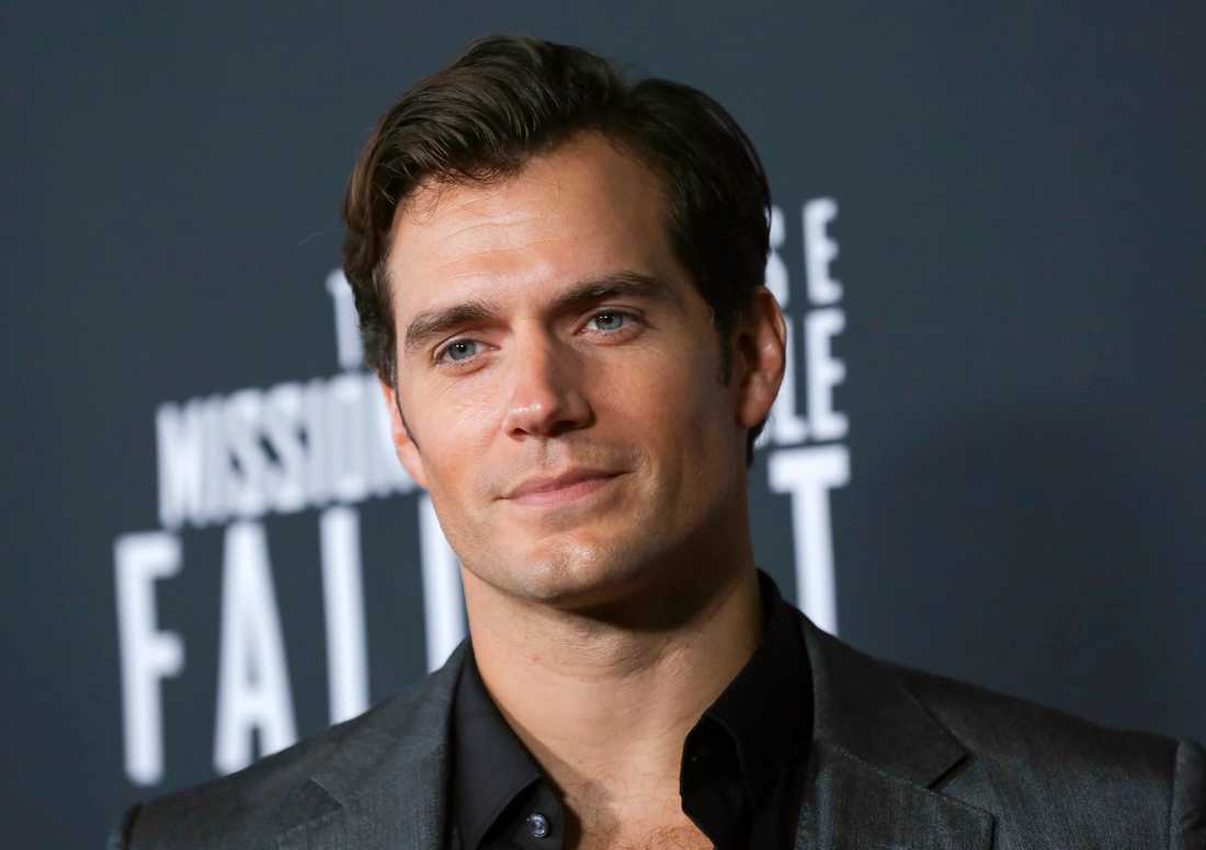 Henry Cavill Net Worth, Wealth, and Annual Salary 2 Rich 2 Famous