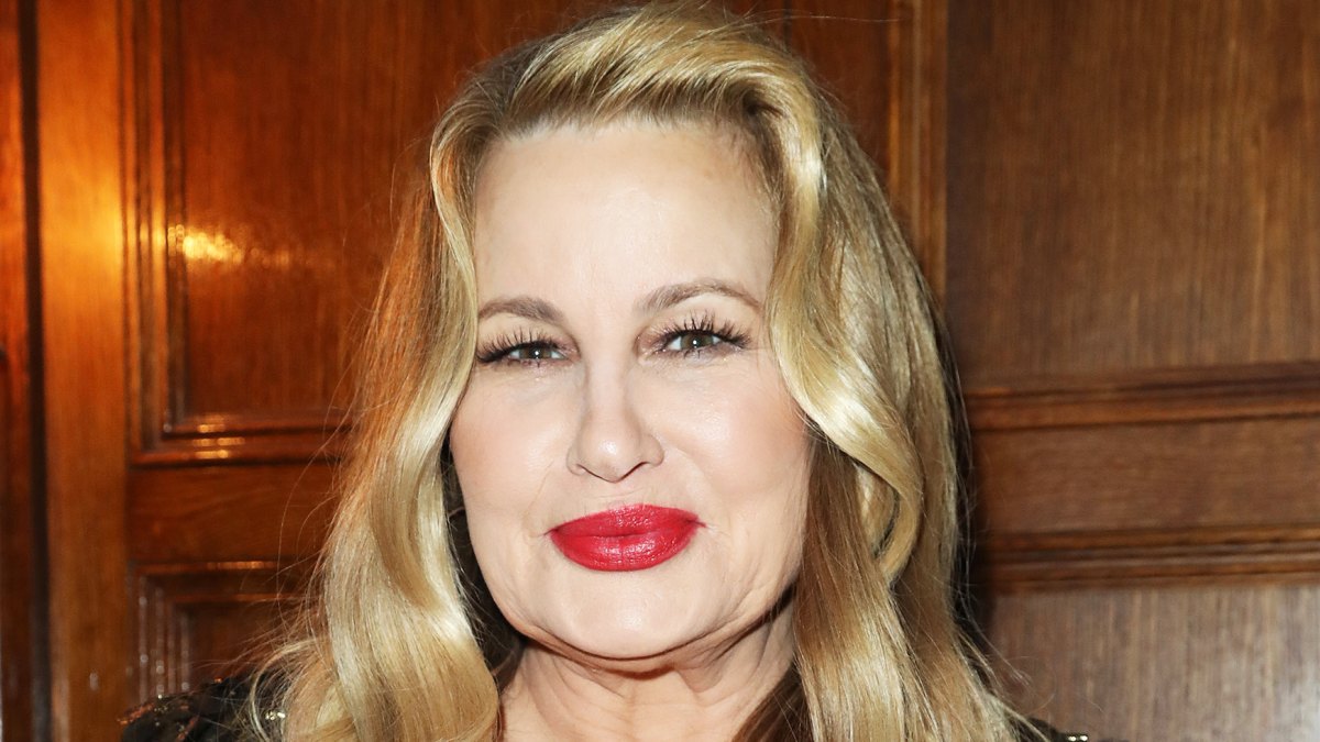 Jennifer Coolidge Net Worth, Wealth, and Annual Salary - 2 ...