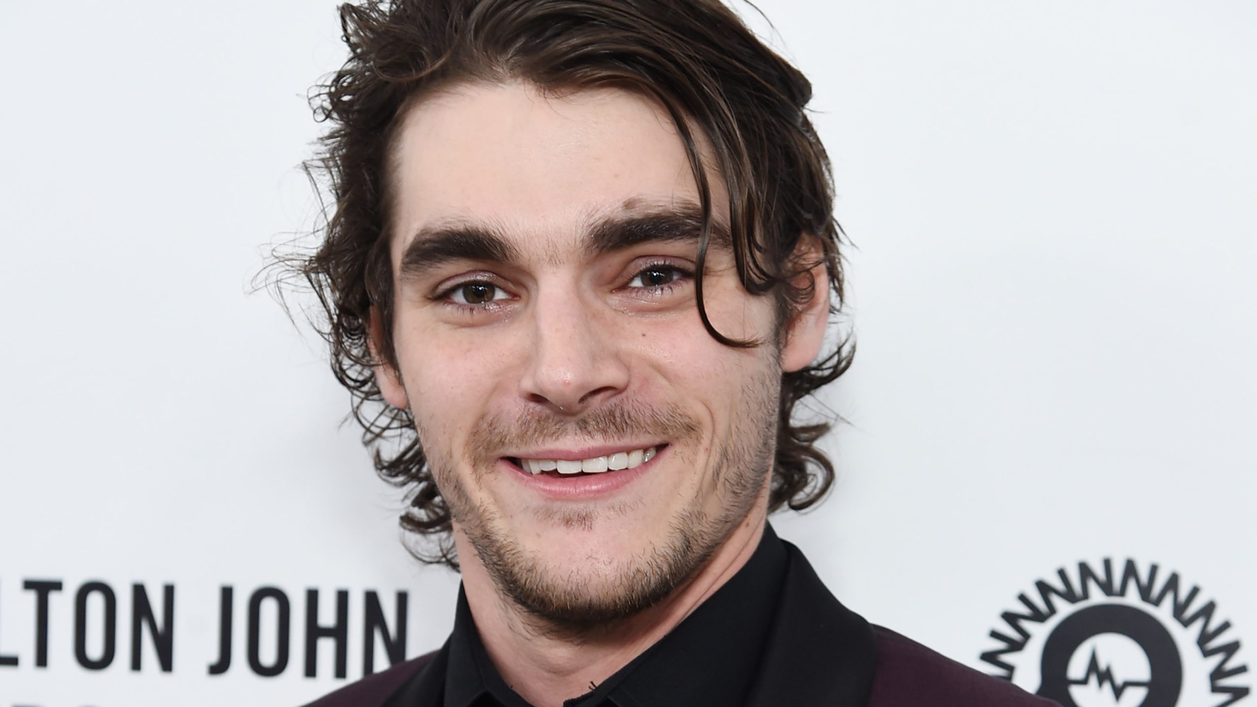 RJ Mitte Net Worth, Wealth, and Annual Salary 2 Rich 2 Famous